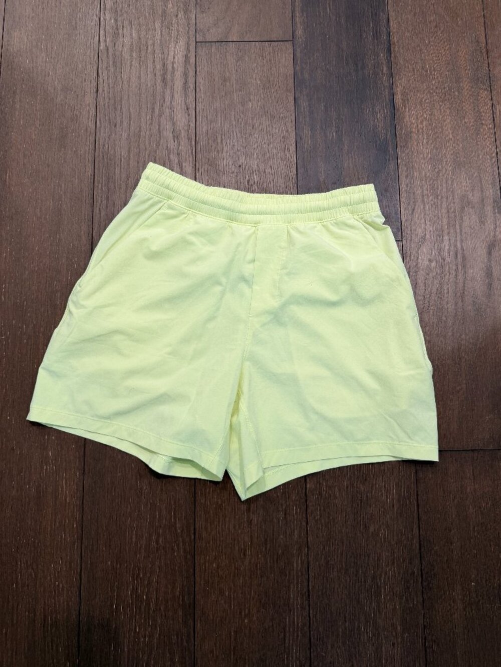 lululemon Men's 5" Pacebreaker Short Linerless- Size Small- Faded Yellow
